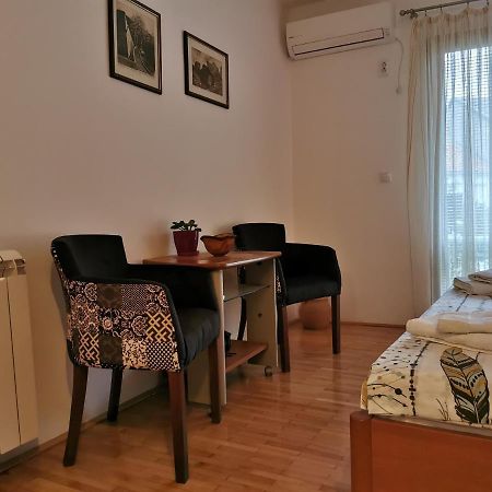 Guesthouse Vukasevic เวียร์ปาซาร์ ภายนอก รูปภาพ