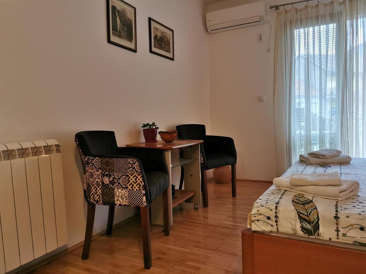 Guesthouse Vukasevic เวียร์ปาซาร์ ภายนอก รูปภาพ